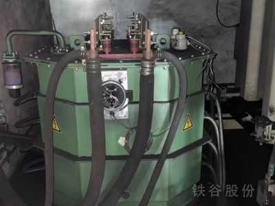 杭州勝港新型五噸鋼殼中頻爐1臺(tái)圖7