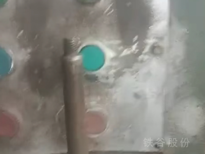 江陰250噸江陰產1.4×2米打包機圖4