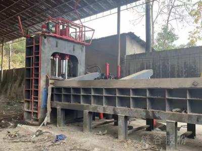 準新機400噸一米四刀口龍門剪，安裝少用，帶油出售圖4