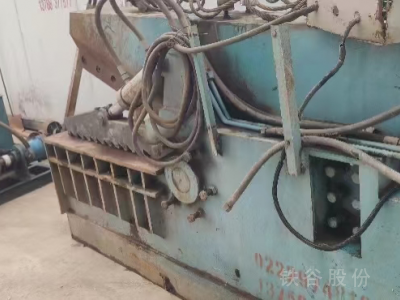 這臺設備用了不到兩個月，轉讓閑置設備200噸剪機圖2