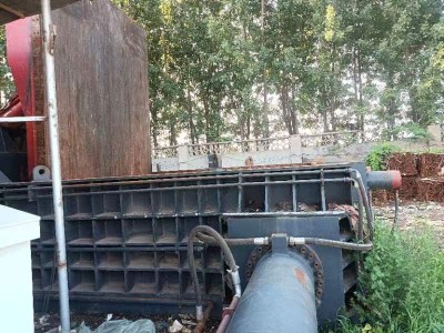 場地轉讓出售一臺21年江山重工315金屬打包機圖3