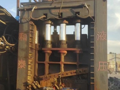 出售一臺21年800噸龍門剪圖1