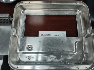 鈑金箱體連續光纖激光焊接機圖2